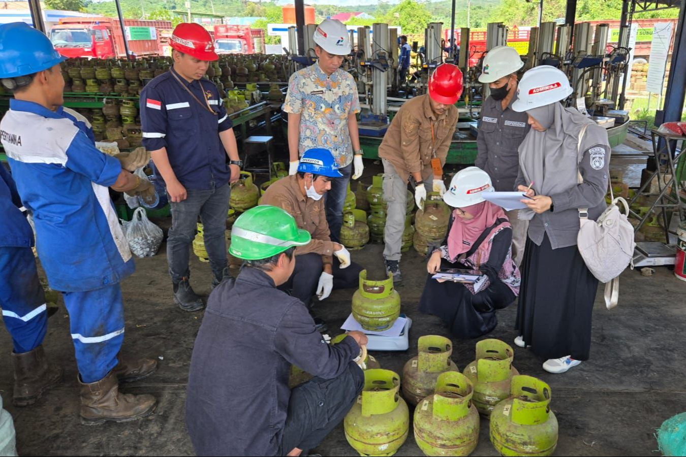 Disperindag Kutim Lakukan Uji BDKT LPG 3 Kg untuk Lindungi Konsumen