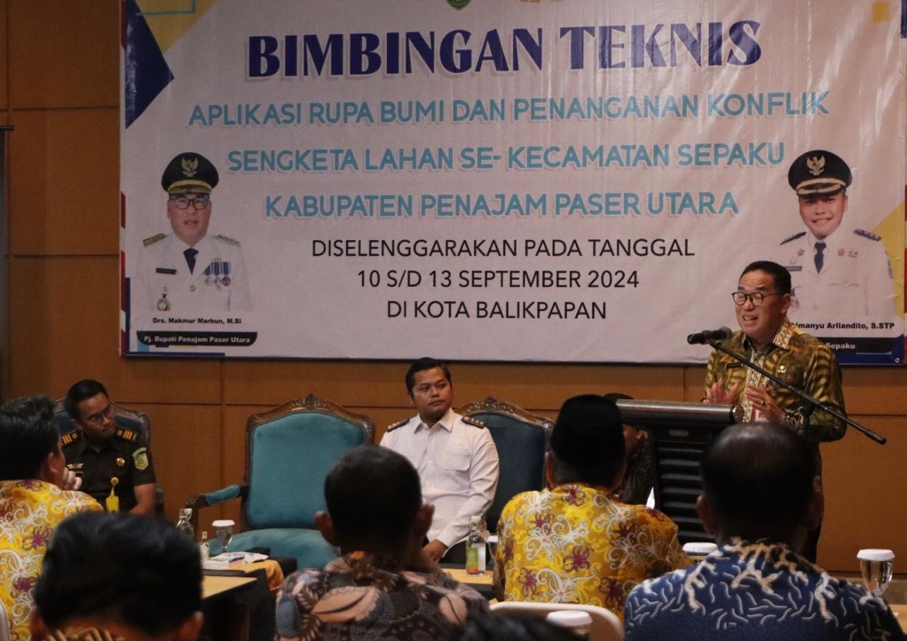 Pj Bupati PPU Buka Bimtek Aplikasi Rupabumi dan Penanganan Konflik Sengketa Lahan