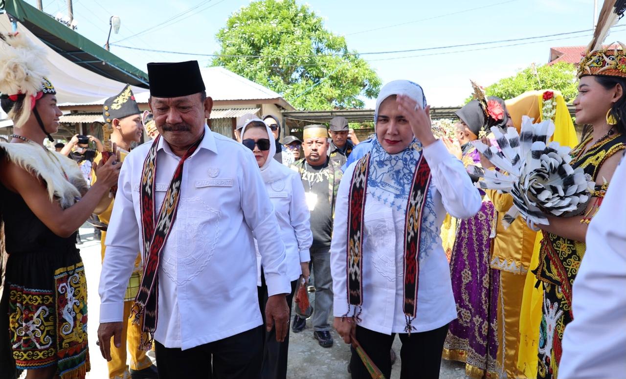 Andi Harahap dan Dayang Donna Faroek Paslon Terakhir yang Mendaftar di KPU PPU