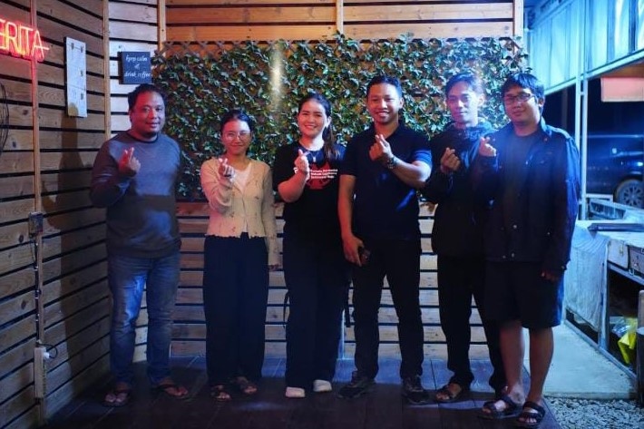 Penuh Keakraban, Ketua DPRD Mahulu Ngopi Bareng Wartawan