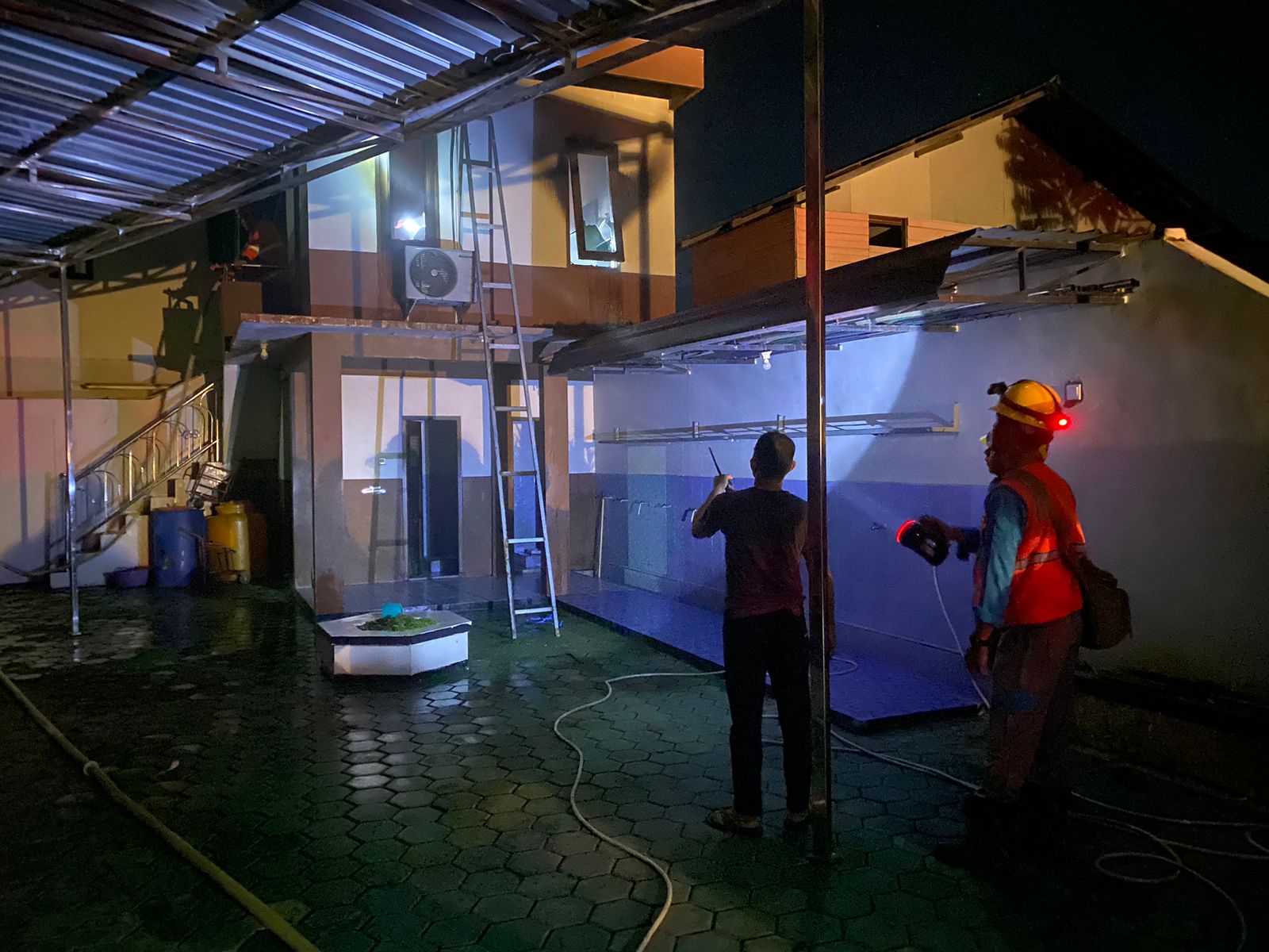 Diduga Akibat Konsleting Listrik, Rumah Marbot Masjid Nyaris Ludes Terbakar