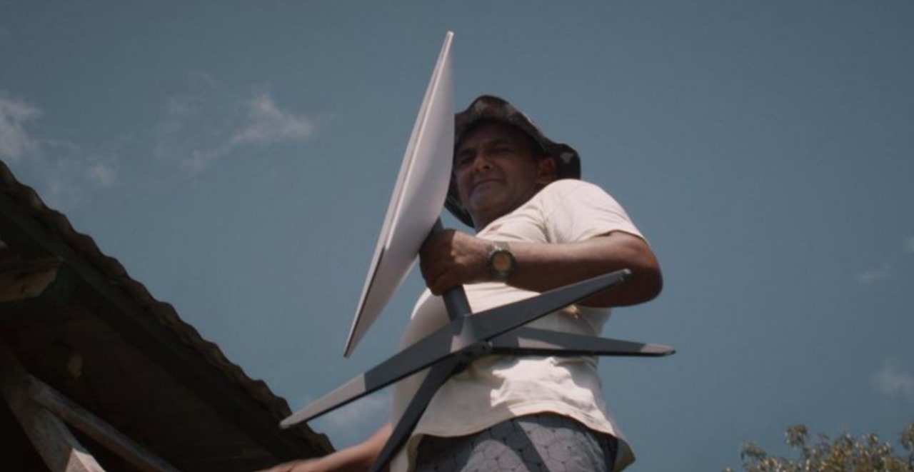 Atasi Blankspot di Kukar, Pemkab Uji Coba Starlink di Sungai Bawang