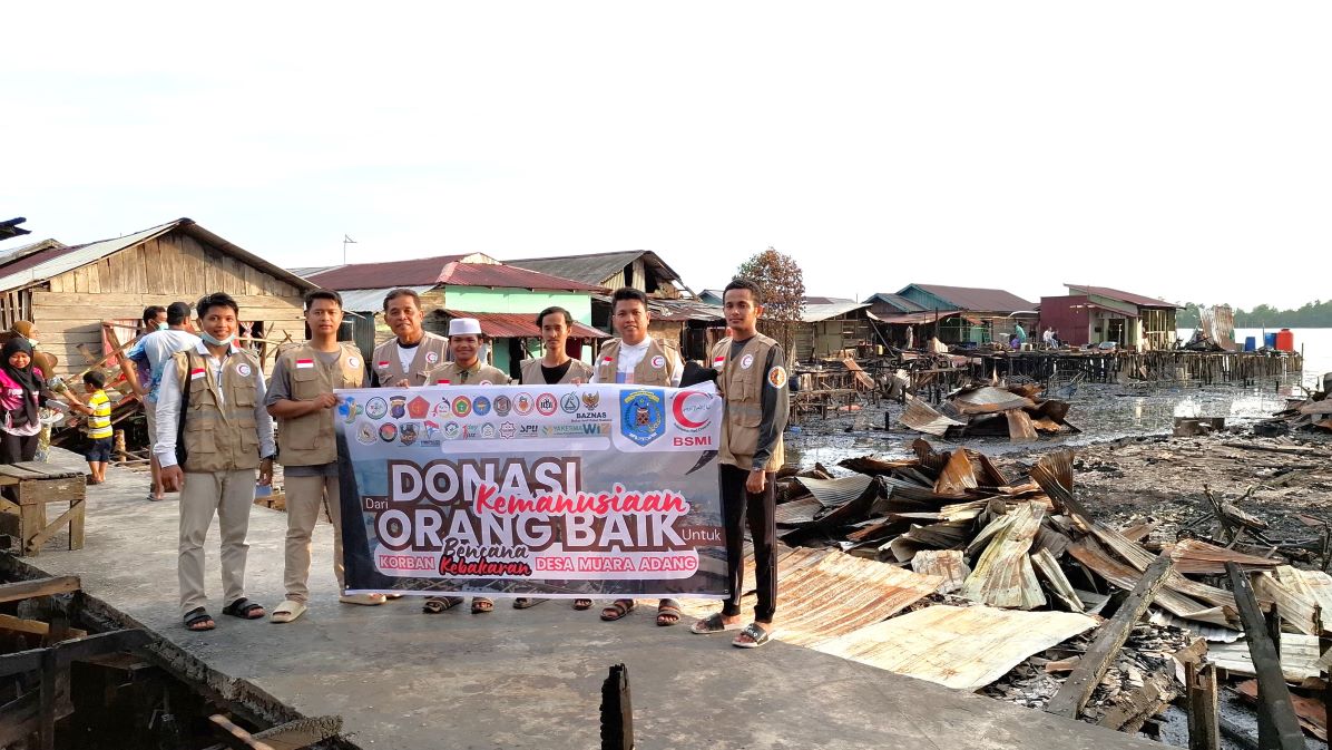 BSMI Paser Bangun 2 Toilet Umum untuk Warga Terdampak Kebakaran di Muara Adang