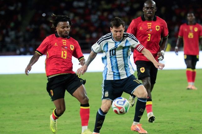 Messi Cetak Gol dan Assist dalam Laga Uji Coba Internasional, Argentina Menang 2-0 Atas Angola