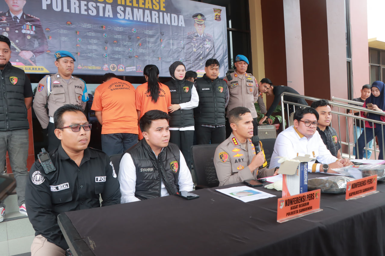 Kakek Bocah Korban Penganiayaan Orang Tua Sendiri di Samarinda Menangis, Ingin Bawa Cucu Pulang Ke Jawa