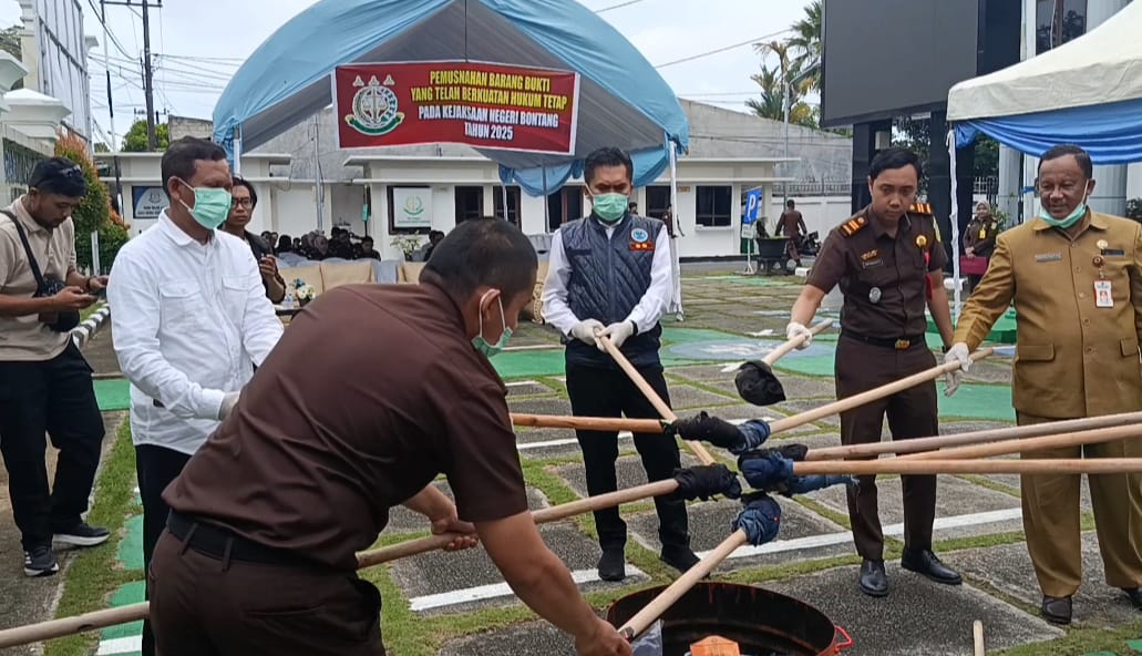 Kejari Bontang Musnahkan Barang Bukti, Mayoritas Kasus Narkotika
