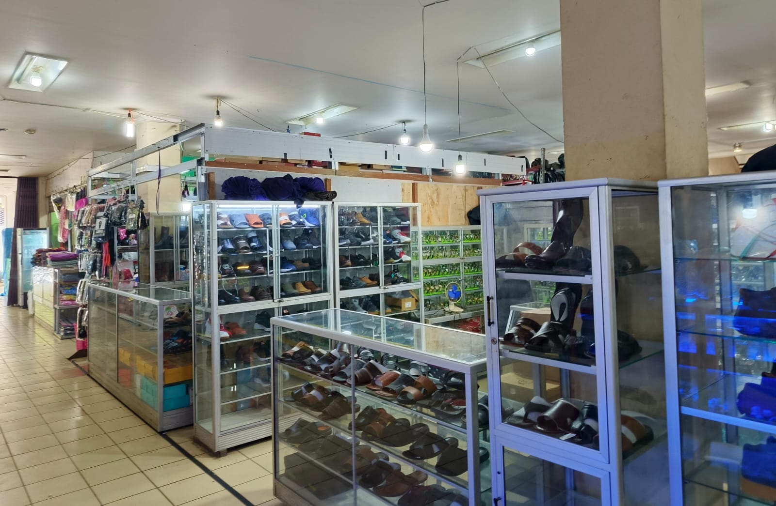 Pelataran Tengah Lantai 1 Kandilo Plaza di Paser Hendak Dikosongkan, Pedagang Keberatan