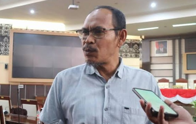 Postur APBD-P Besar, DPRD Kukar Dorong Pemkab Gratiskan Seragam Sekolah untuk SD dan SMP