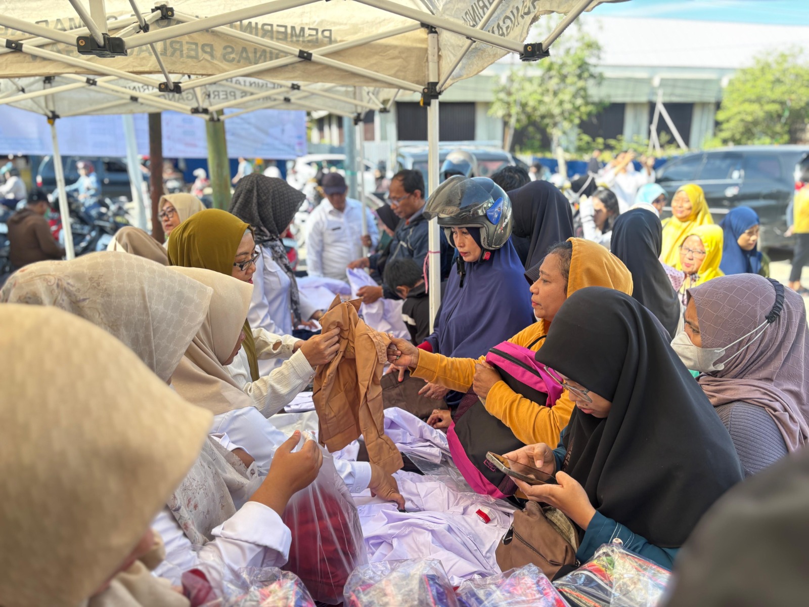 Perdana di Samarinda, Bazar Murah Jual Perlengkapan Sekolah,  Hadir di Tiga Lokasi 