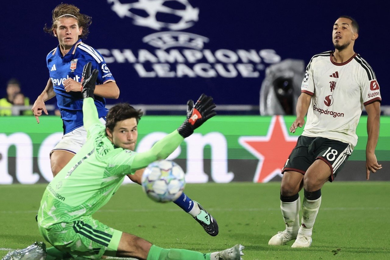 Duo Eks Real Madrid Bersinar saat Como 1907 Permalukan Manchester United 4-1