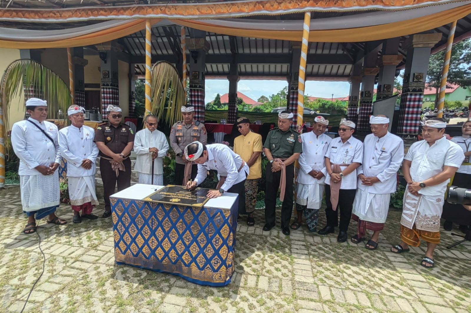 Bupati Resmikan Pura Pertama di Paser, Dibangun di Atas Lahan 5.626 Meter Persegi