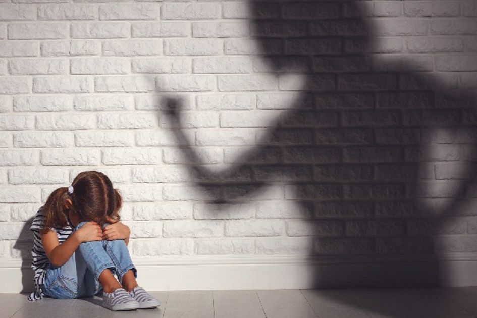 Menemukan Kasus Kekerasan Terhadap Perempuan dan Anak, Laporkan ke Hotline 129!