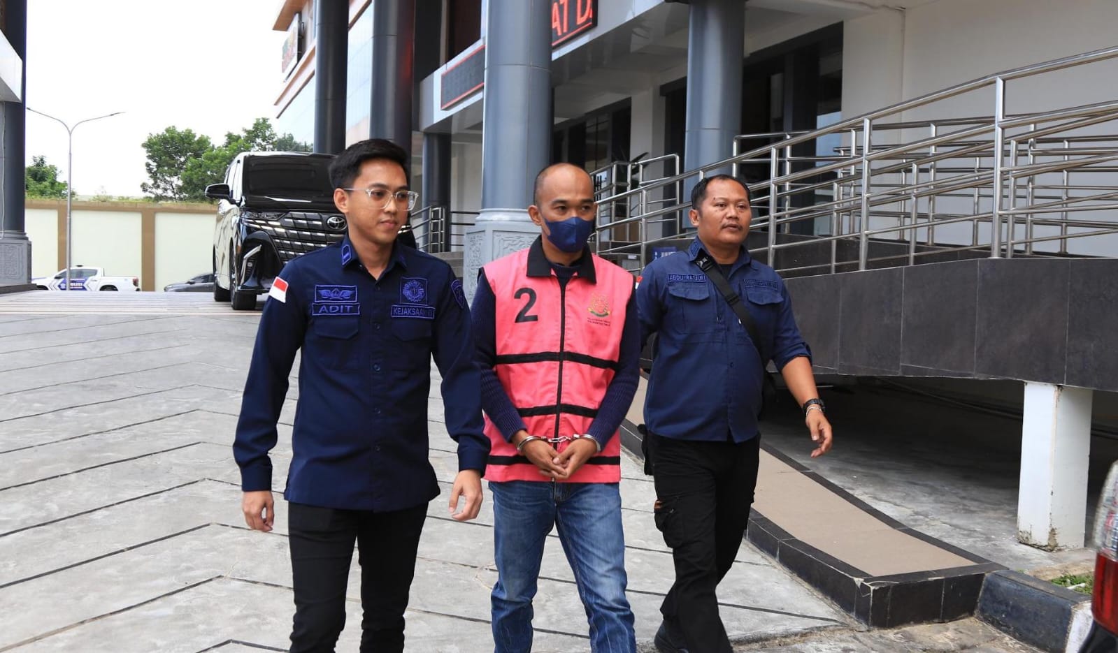 Kejati Kaltim Tahan Direktur Operasional PT Kace Berkah Alam Terkait Dugaan Korupsi Perusda BKS