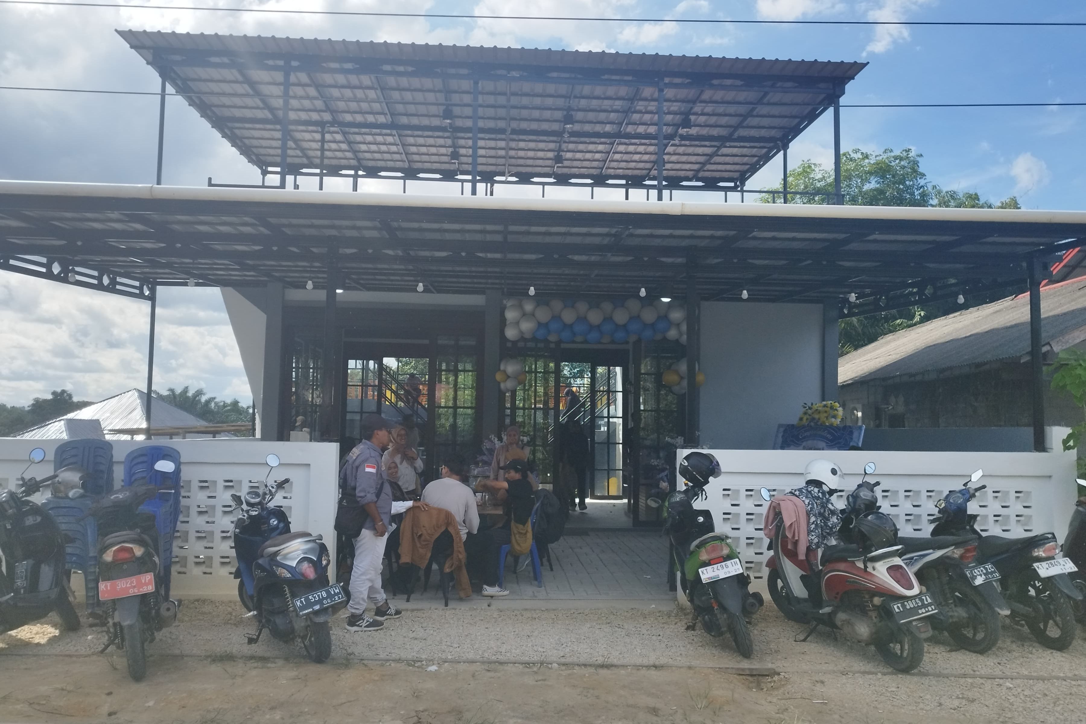 Selama Ramadan, Kafe di PPU Tawarkan Makan Sepuasnya Cukup Bayar Rp10 Ribu