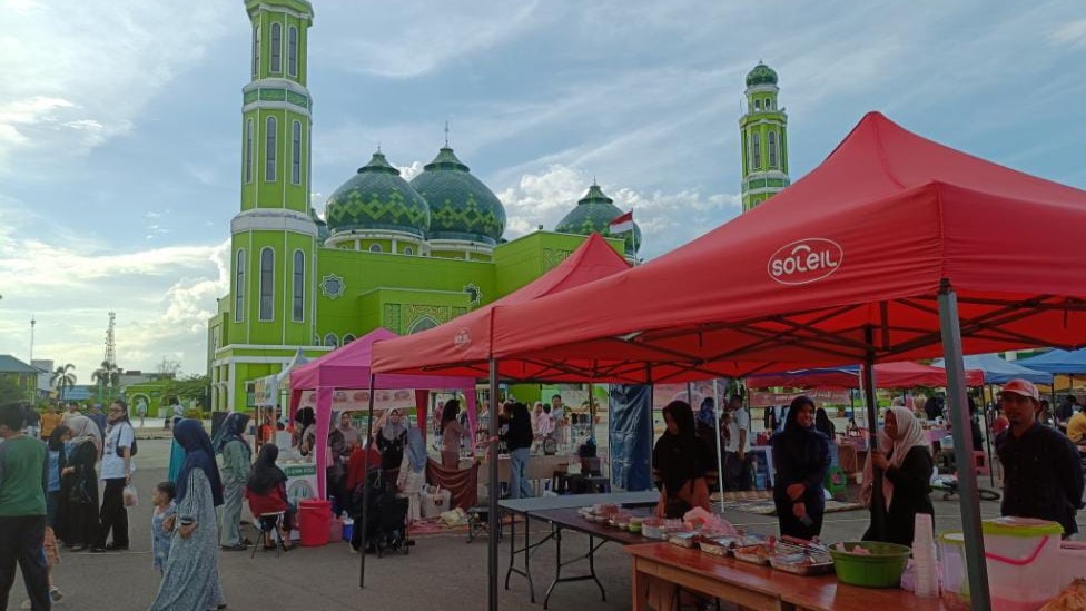 Masjid Agung Tanah Grogot Terapkan Aturan Baru, UMKM Dilarang Berjualan saat Waktu Salat