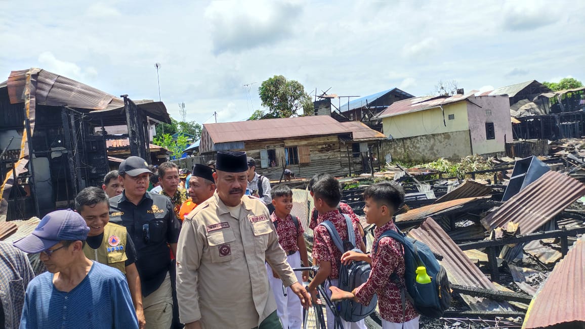 Bupati Kukar Tinjau Lokasi Kebakaran di Loa Ipuh, Sampaikan Dukungan untuk Warga