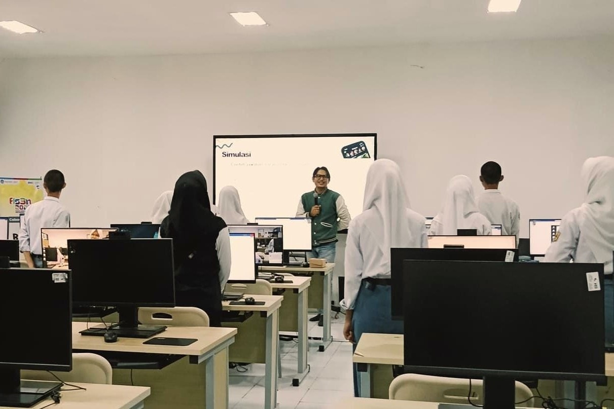 Siswa SMKN 3 Tanah Grogot Isi Kegiatan Talent Fest dengan Belajar Jurnalistik 