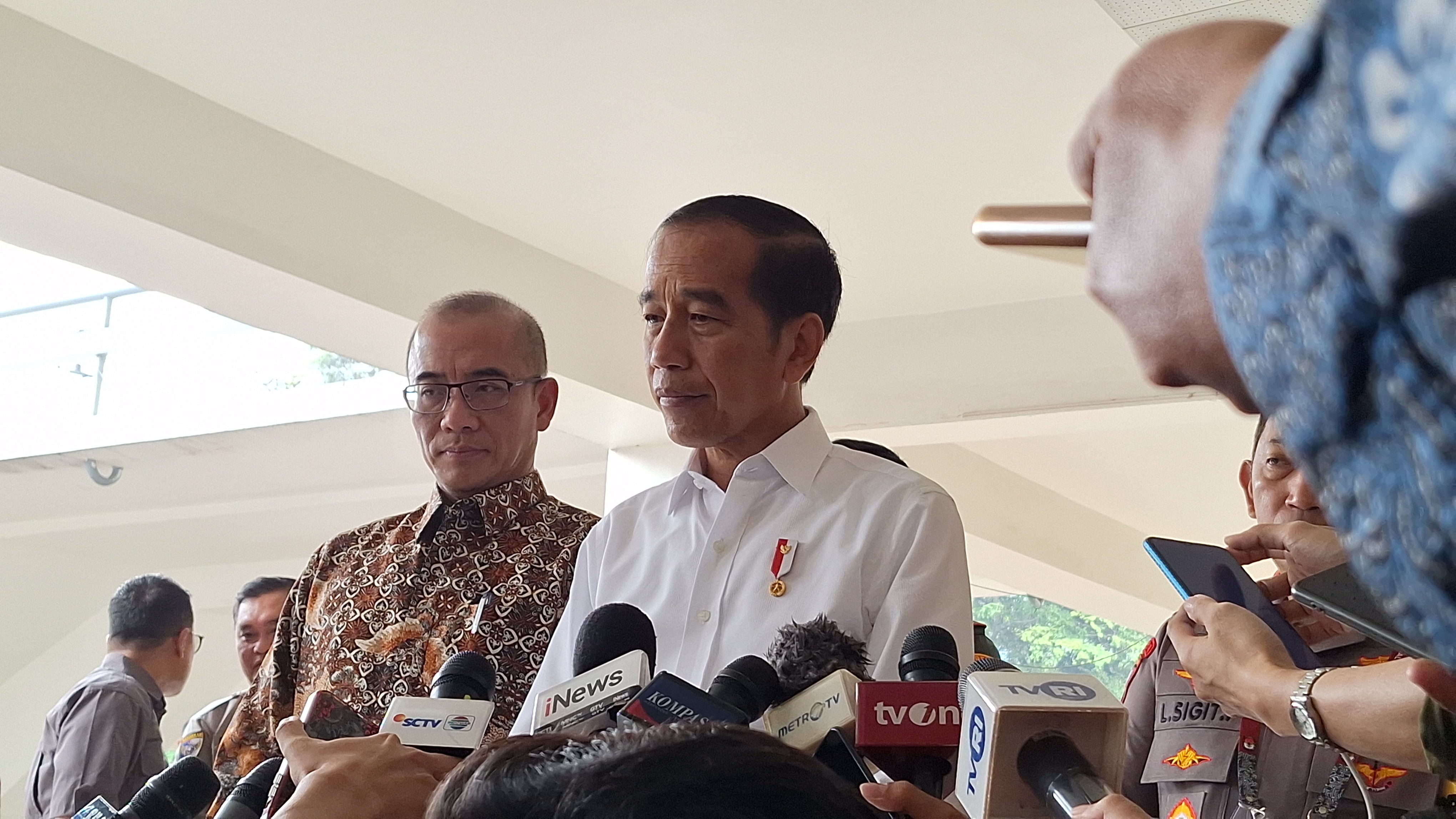 Debat Capes Ketiga Bikin Kecewa, Jokowi: Dua Lawan Satu