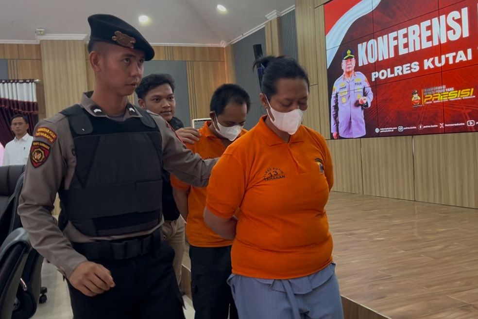 Bocah 8 Tahun di Kutim Tewas  Akibat Dianiaya Ibu Tiri dan Ayah Kandung, Keduanya sudah Ditahan