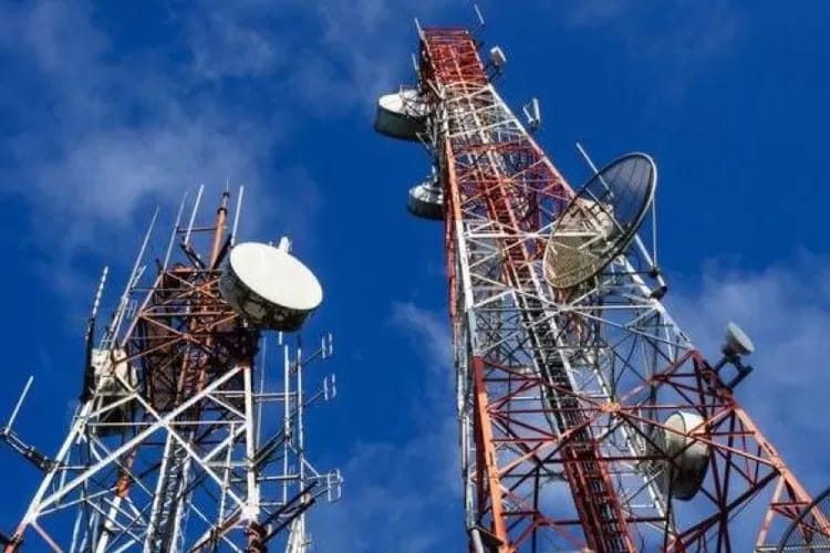 Warga Muara Ponaq Dihantui Gelap Gulita, PLN Tak Ada Apalagi Sinyal 