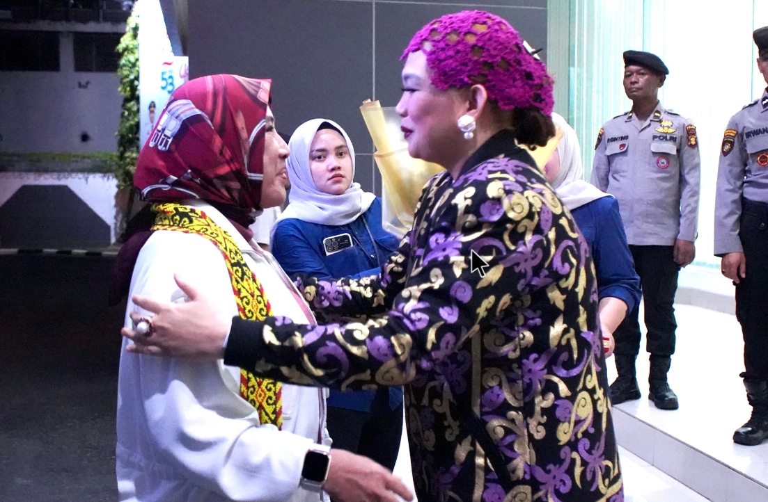 Jelang Rakernas X PKK dan HUT Dekranas 45, Ketua Umum TP PKK Pusat Tiba di Kaltim