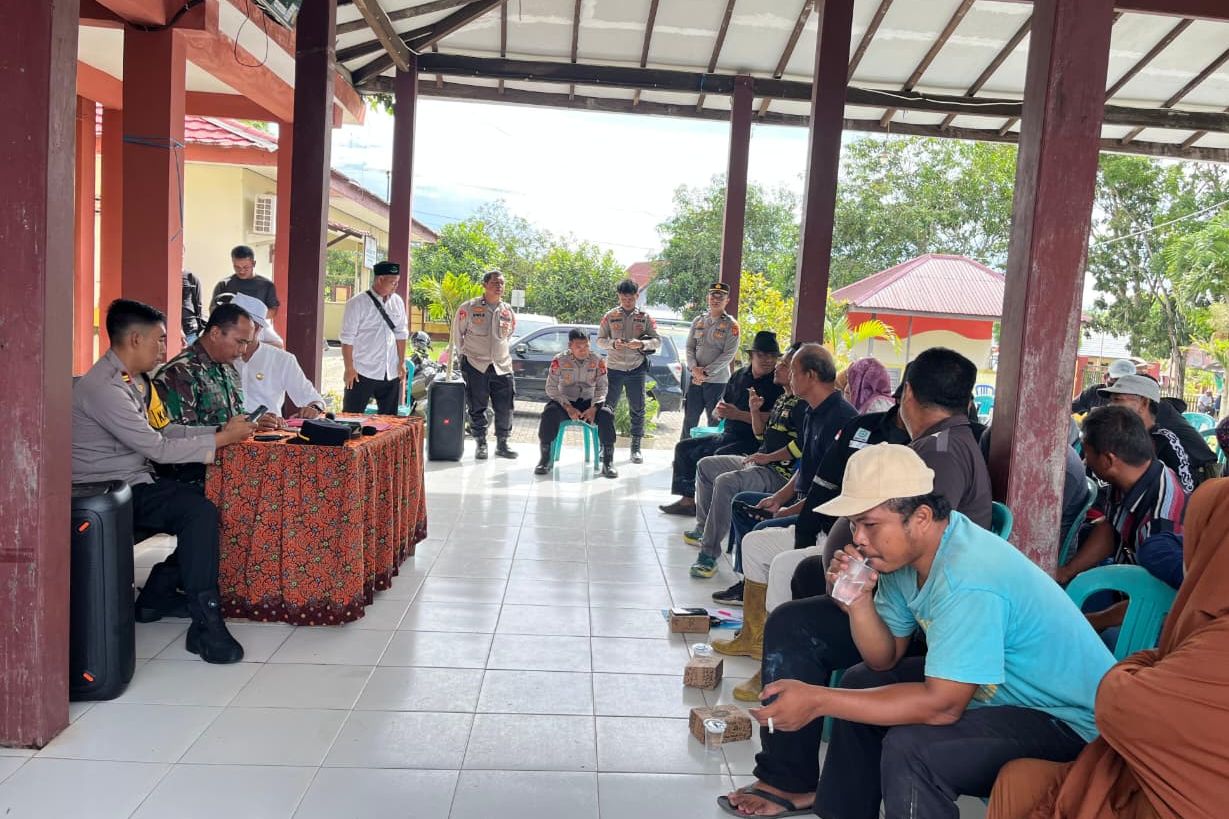 Warga Desa Giripurwa Tuntut Kadesnya Lengser dari Jabatan, Gara-Gara Studi Tiru ke Bali