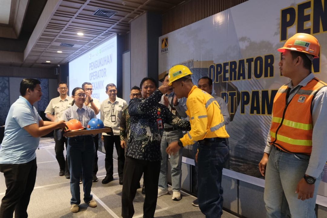 PT PAMA Kukuhkan 79 Pemuda Lokal Berau Menjadi Operator dan Mekanik