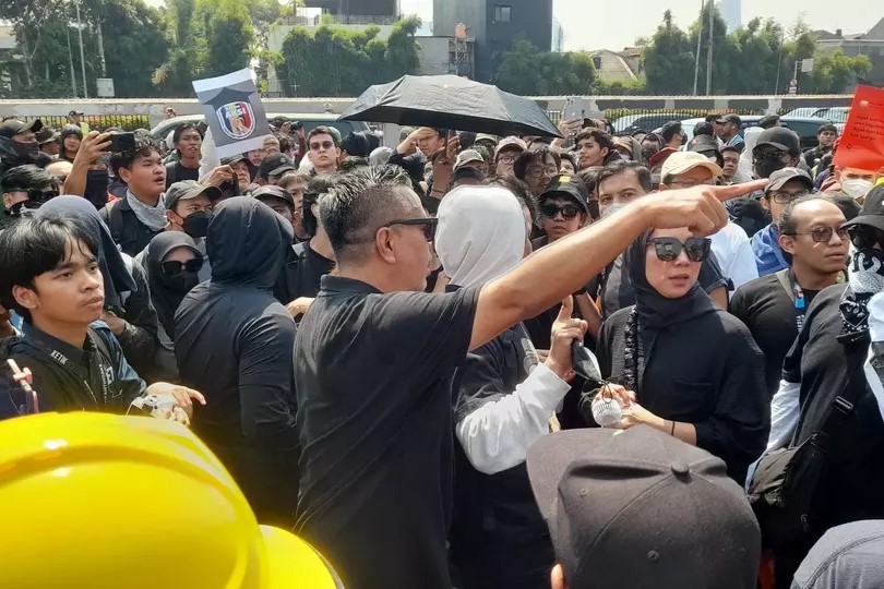 DPR Anulir Putusan MK, Muhammadiyah hingga Guru Besar UI Angkat Bicara