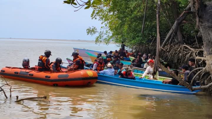 Perahu Terbalik Dihantam Ombak di Sungai Telake, Satu orang Perempuan Tenggelam