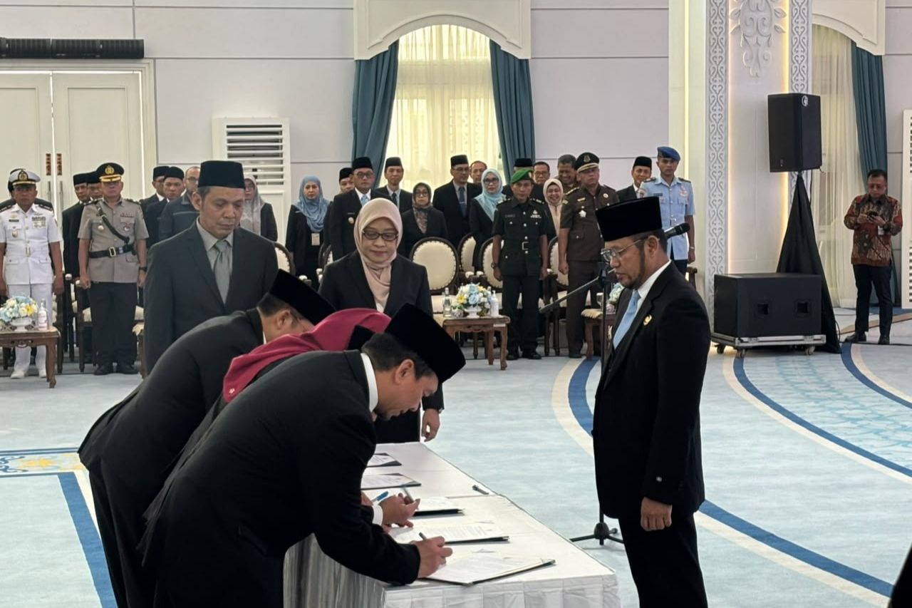 Rudy Mas’ud Melantik 9 Pejabat Pemprov Kaltim, Ini Daftarnya