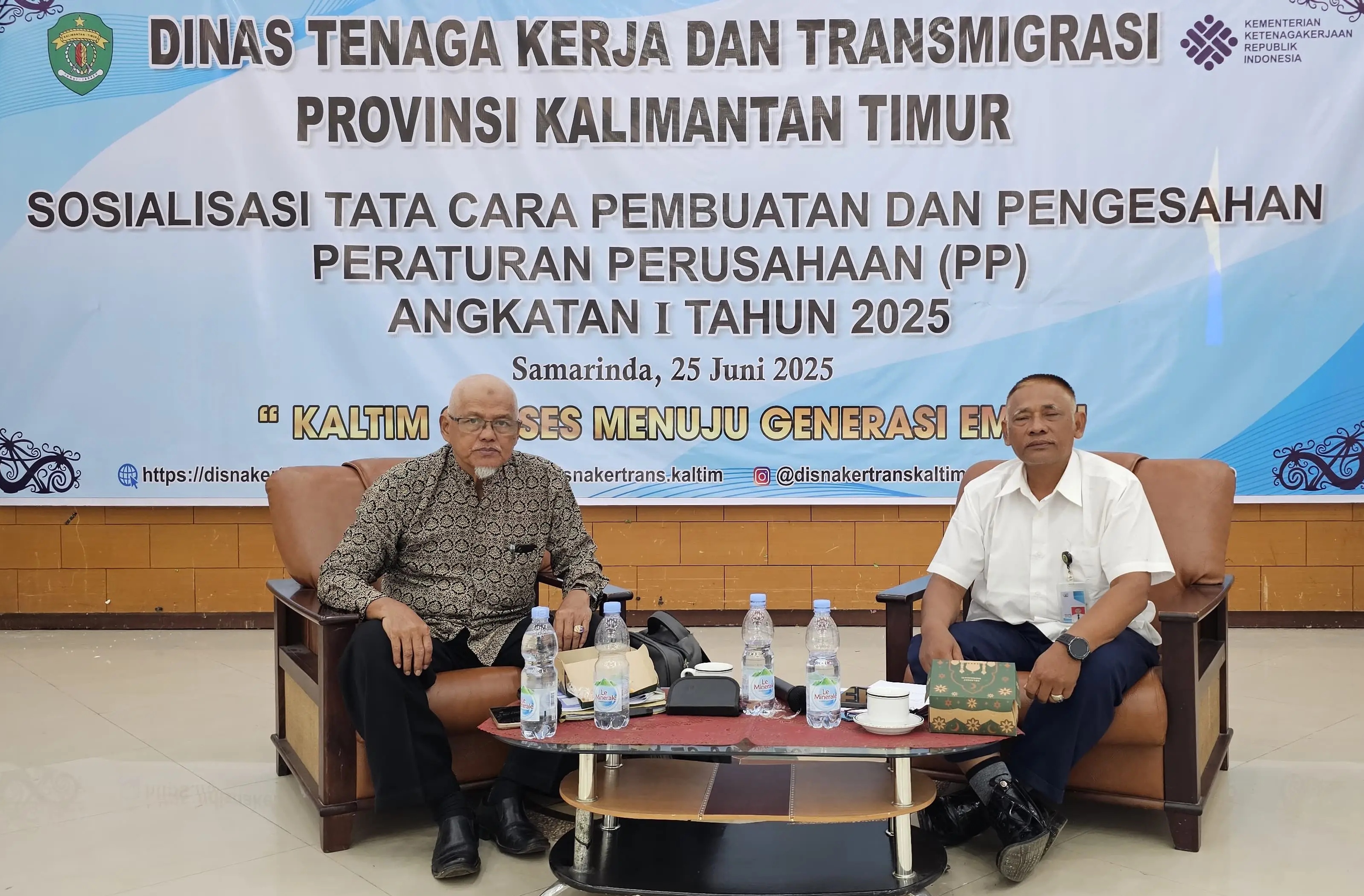 Disnakertrans Kaltim Sosialisasikan Tata Cara Pembuatan dan Pengesahan Peraturan Perusahaan Tahun 2025