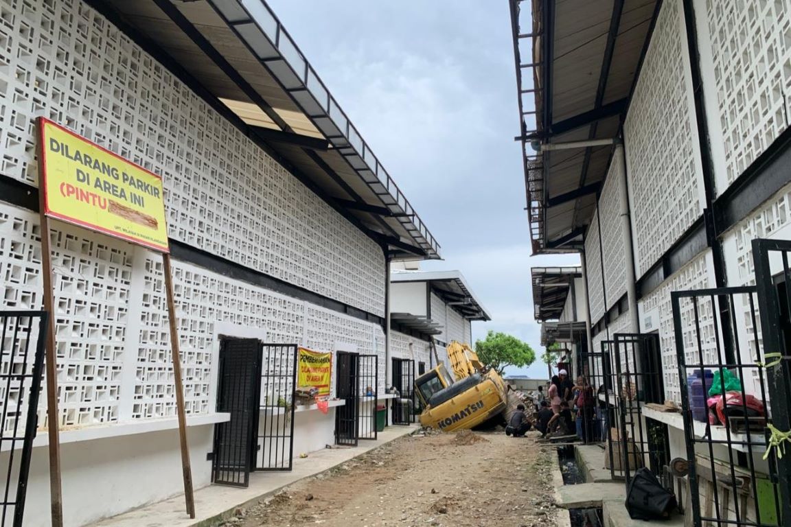 Tersisa 22 Hari Masa Kerja, Revitalisasi Blok D Pasar Klandasan di Angka 83,78 Persen 