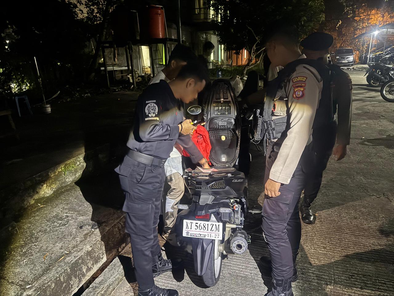Diciduk Dini Hari, Belasan Motor Brong di Balikpapan Langsung Ganti Knalpot Standar