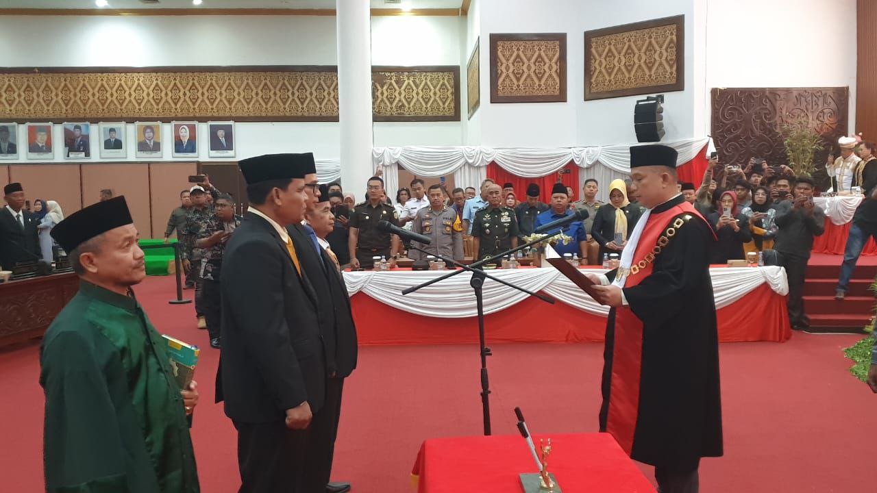 Tiga Pimpinan DPRD Berau Resmi Dilantik, Siap Mengkritik Kinerja Pemerintah