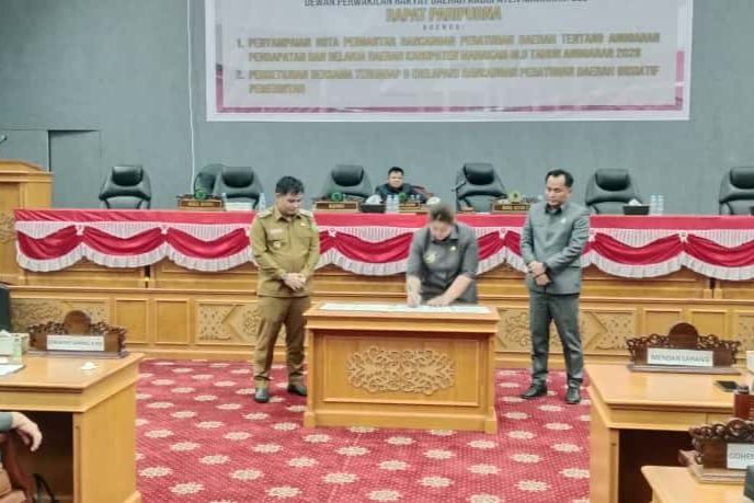 Pemkab Mahulu Bersama DPRD Setujui 8 Ranperda Inisiatif