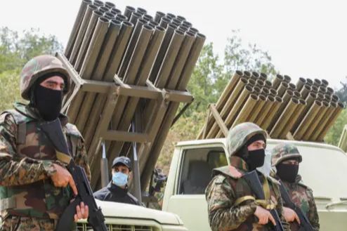 Hizbullah Tolak Letakkan Senjata Selama Israel Serang Lebanon Bagian Selatan