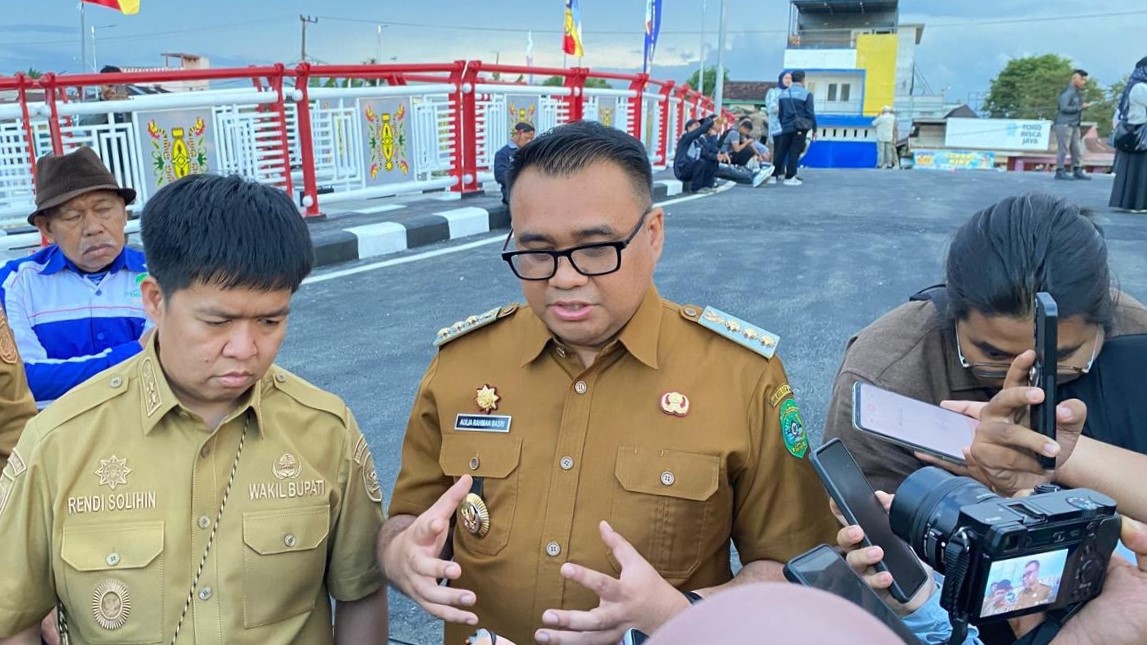 Bupati Aulia Bantah Keuangan Kukar Defisit: Hanya Transfer Pusat yang Tertunda