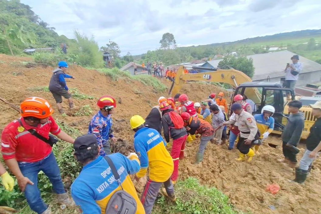 Dua Korban Tertimbun Tanah Longsor di Lempake Ditemukan Meninggal Dunia, Dua Orang Masih dalam Pencarian