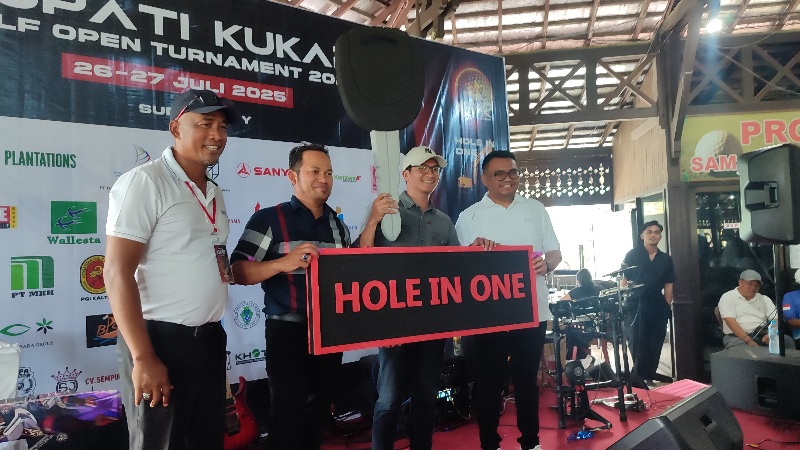 Fandi, Pegolf Asal Berau Raih Fortuner Lewat Hole In One di Turnamen Piala Bupati Kukar