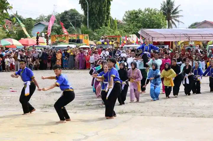 Festival Gemeoh 2025 Resmi Dibuka, Semarakkan HUT ke-224 Melak dengan Budaya Lokal