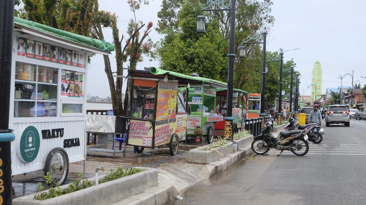 Gerobak Pedagang di Tepian Pulau Derawan Akan Dibuat Seragam 