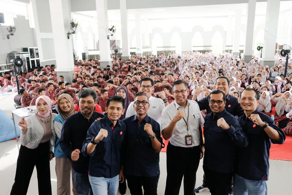 Upaya Tingkatkan Kompetensi Digital, Telkomsel Gelar TDEc di SMA 1 Samarinda