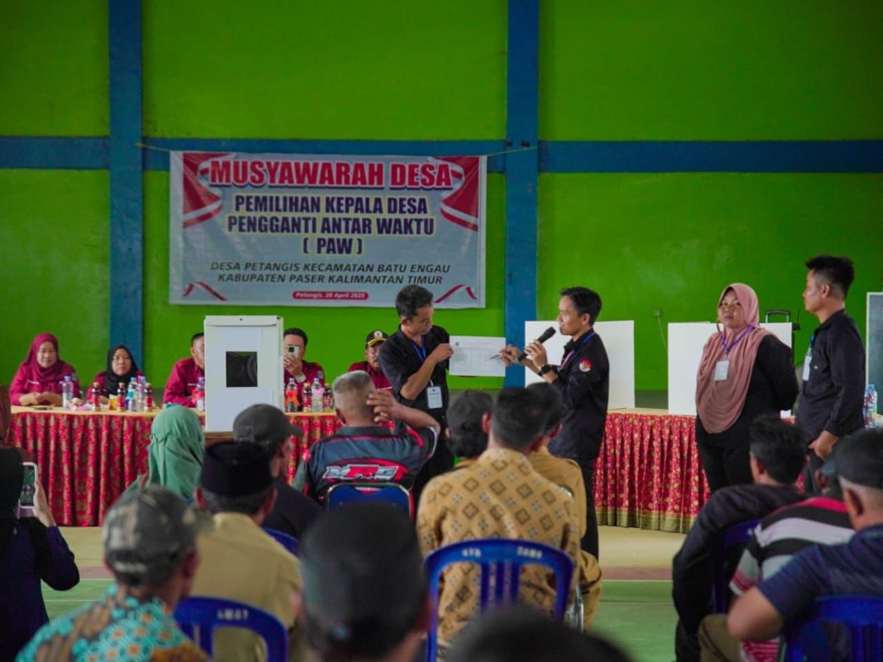 Kades Petangis Berganti, Wulandari Terpilih Melalui PAW