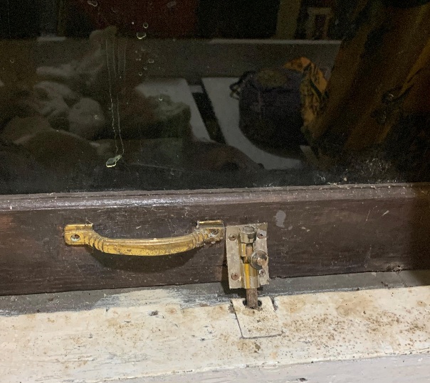 Posko KKN Unmul di Kampung Adat Pepas Eheng Dibobol Maling