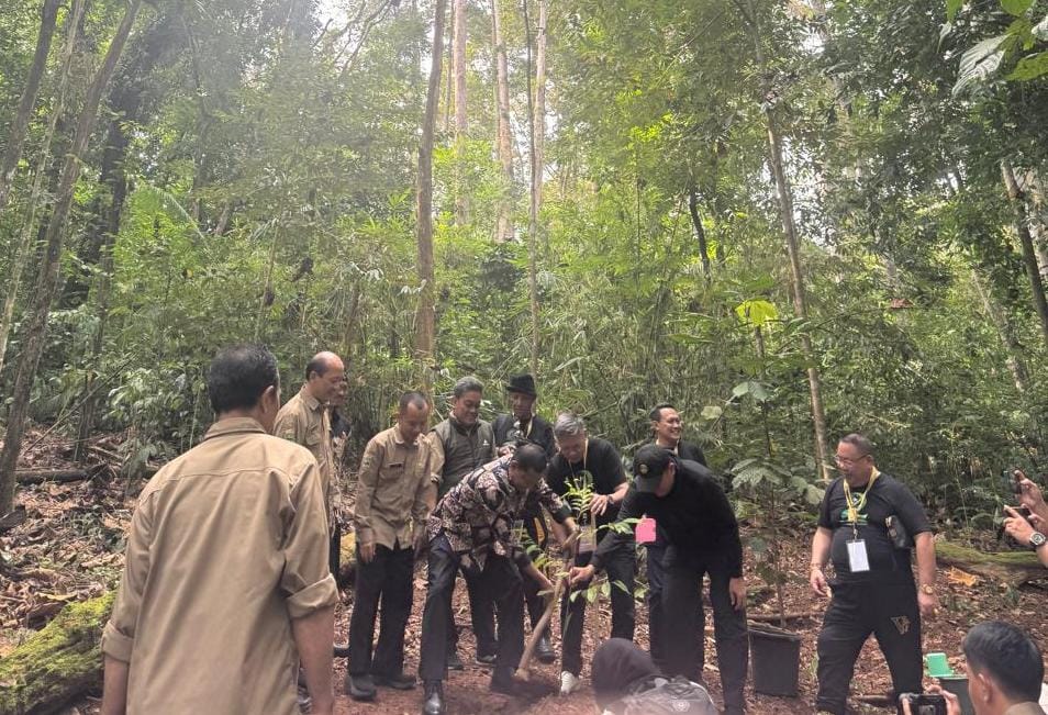 Menjaga Tahura, Menjaga Kehidupan