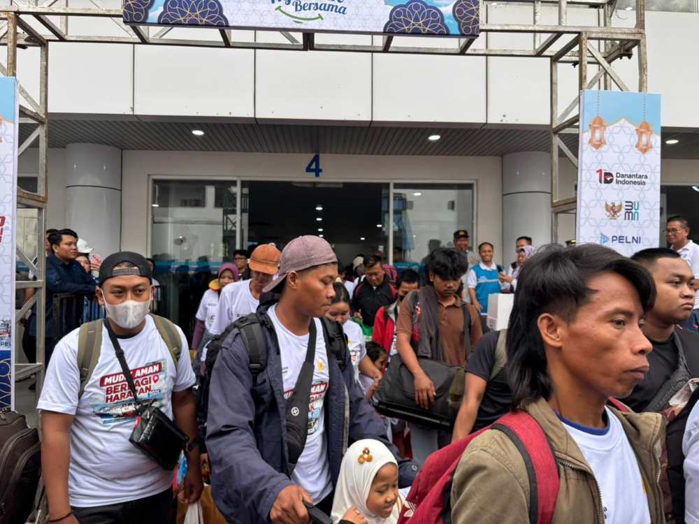 1.230 Peserta Mudik Gratis Telah Berlayar dari Pelabuhan Semayang ke Surabaya