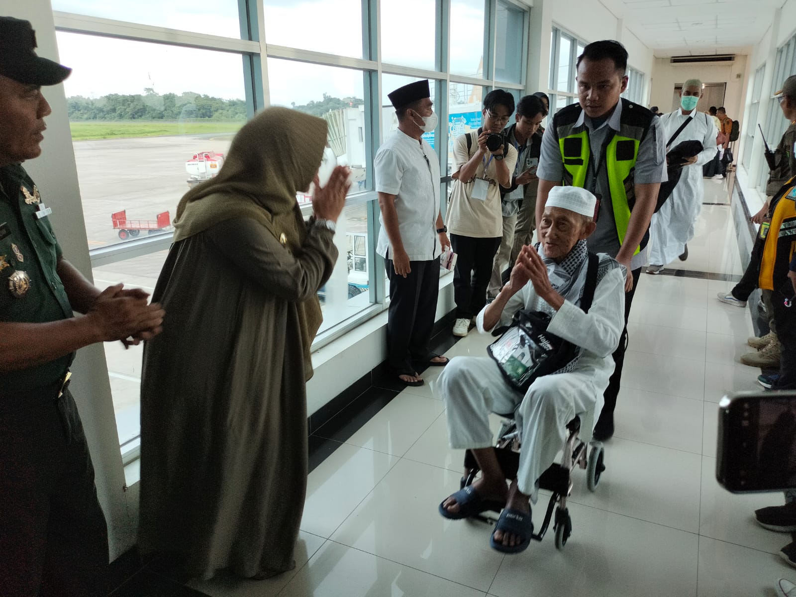 Pemkab Berau Sambut Kedatangan Ratusan Jemaah Haji yang Tiba dari Tanah Suci