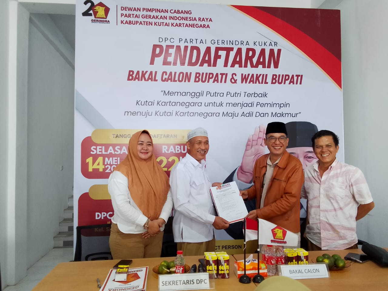 Siap Bertarung di Pilkada 2024, Alif Turiadi Kembalikan Berkas Pendaftaran Calon Bupati Kukar 