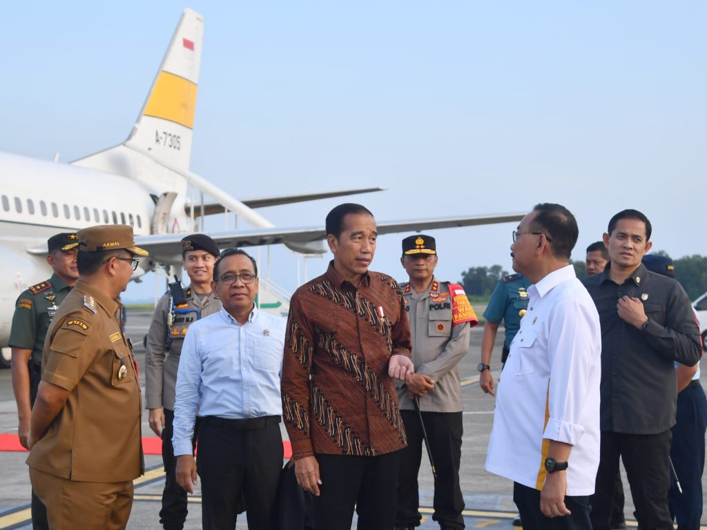 Jokowi Target Bandara VVIP IKN Beroperasi Penuh Desember 2024