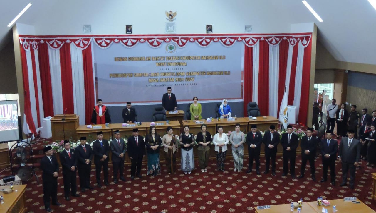 20 Anggota DPRD Mahulu Telah Dilantik, Bertugas Harus Utamakan Kepentingan Rakyat 